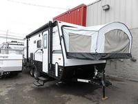 Hybrid trailer Coachmen Clipper 19TB DELUXE 875-18